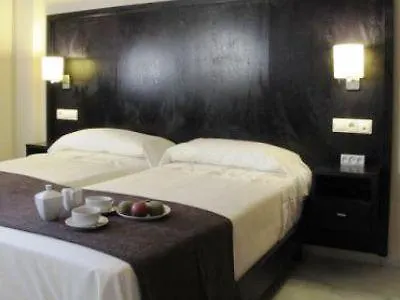 Apartamentos Lux Sevilla Bormujos Apartman